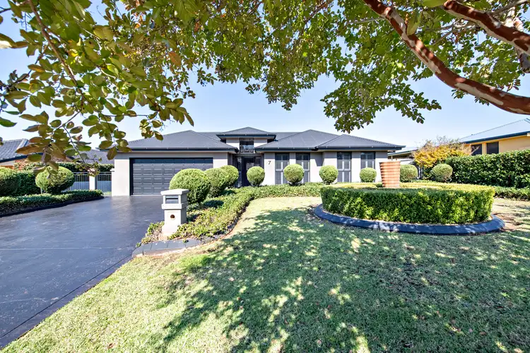 7 LAKESIDE CIRCUIT, Dubbo NSW 2830