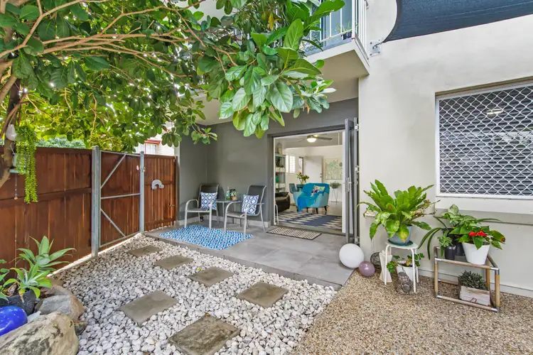 Second view of Homely house listing, 1/253 Riding Road, Balmoral QLD 4171