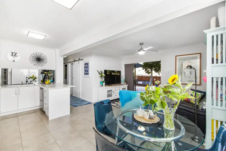 Seventh view of Homely house listing, 1/253 Riding Road, Balmoral QLD 4171