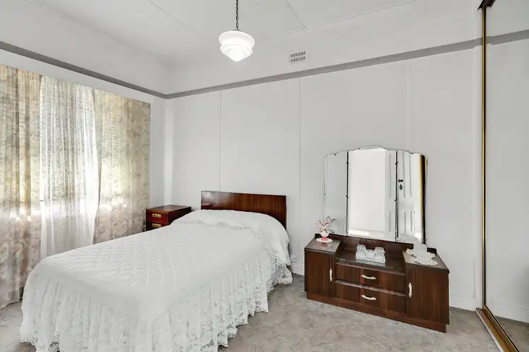 Fourth view of Homely house listing, 1 Pillans Lane, Lithgow NSW 2790