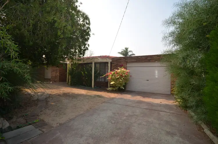 26 Fagence Street, Thornlie WA 6108