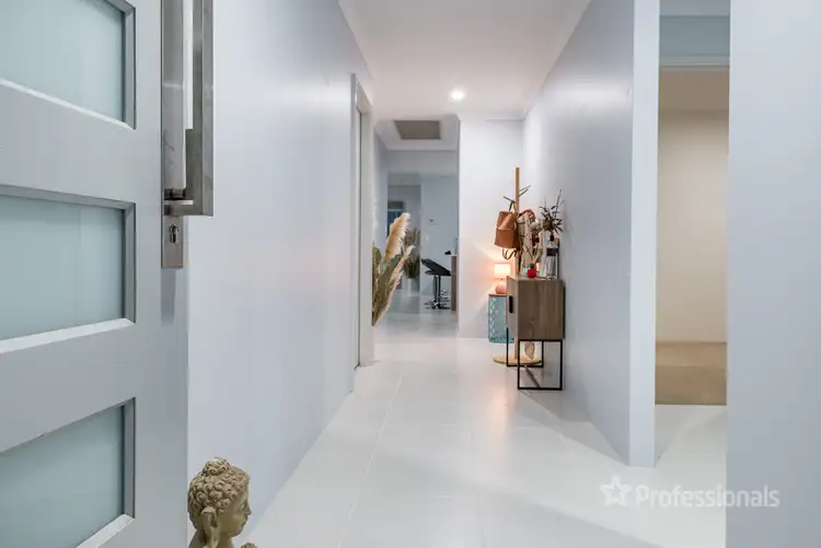 Fourth view of Homely house listing, 27 Alizarin Loop, Eglinton WA 6034