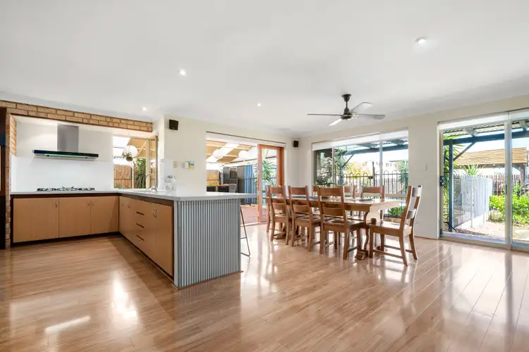 8 Kirk Road, Kardinya WA 6163