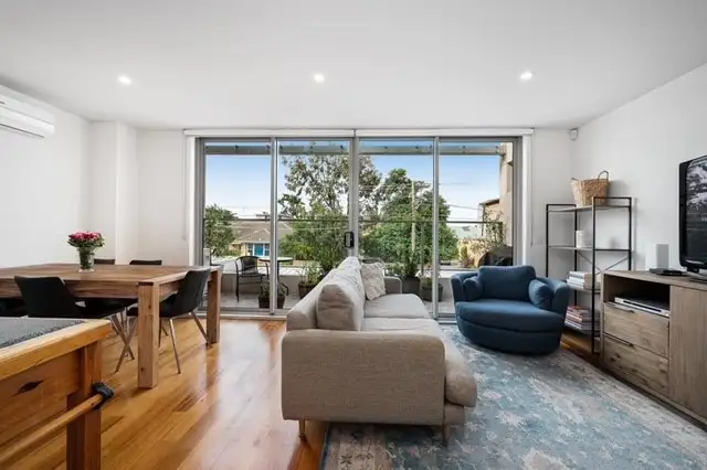 Fourth view of Homely apartment listing, 102/633 Centre Road, Bentleigh East VIC 3165