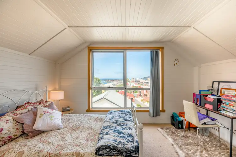 6 Upper Bourke Street, Burnie TAS 7320