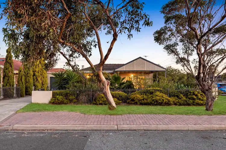 22 Robertson Road, Moana SA 5169