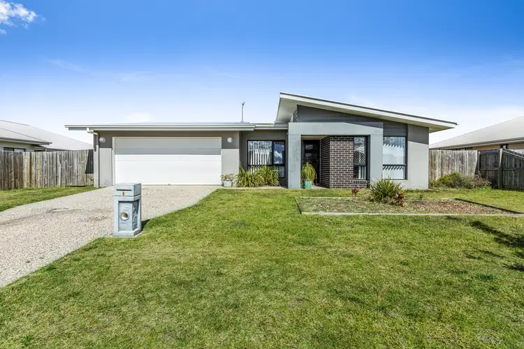 8 Mia Street, Wyreema QLD 4352