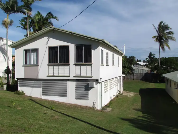 32 Denman Avenue, Shoal Point QLD 4750
