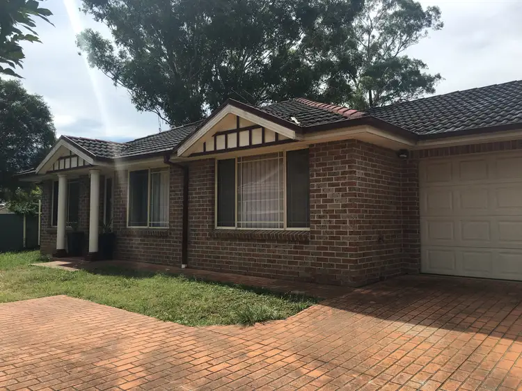 12 Venn Avenue