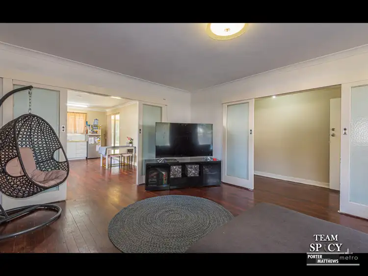 Sixth view of Homely house listing, 2 Coralie Court, Armadale WA 6112