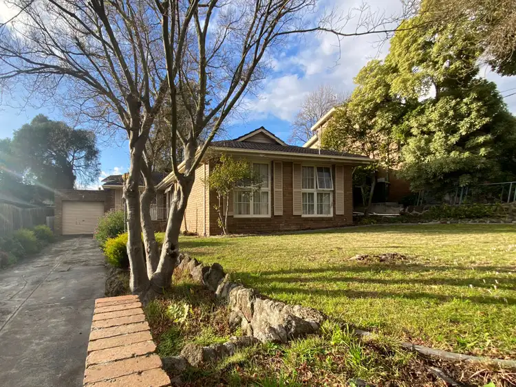 33 Bordeaux Street, Doncaster VIC 3108