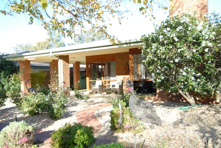 40 BURTON STREET, Deniliquin NSW 2710