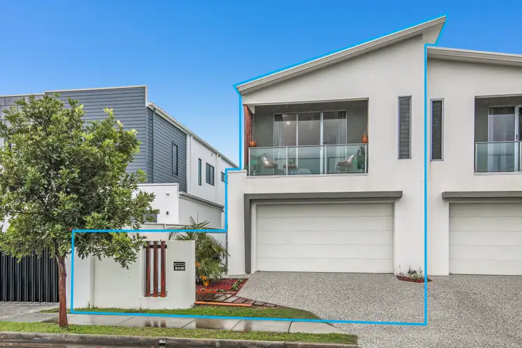 Main view of Homely townhouse listing, 1/33 Parr Street, Biggera Waters QLD 4216
