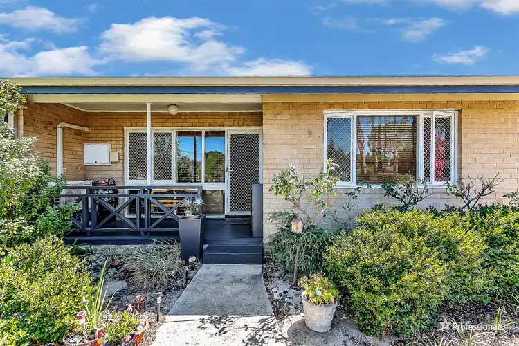 B/40 Meakers Way, Girrawheen WA 6064