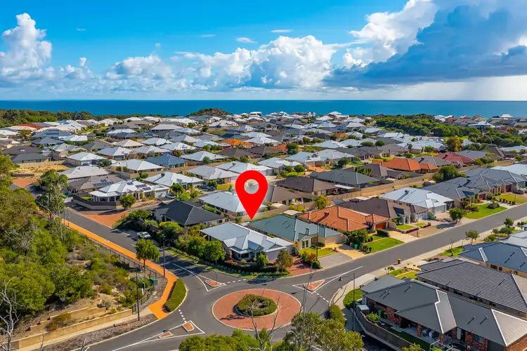 44 Gutmann Parkway, Dalyellup WA 6230