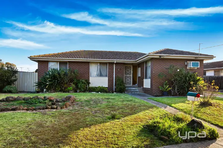 1 Ingram Avenue, Sunshine West VIC 3020