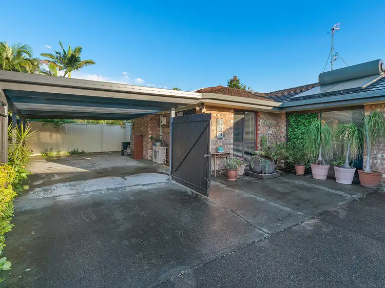 2/31 Botanical Drive, Labrador QLD 4215