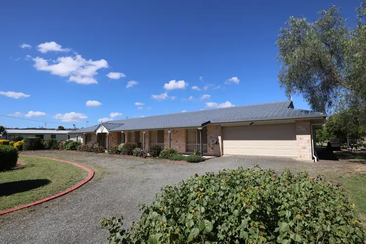 8 Sunwest Court, Plainland QLD 4341
