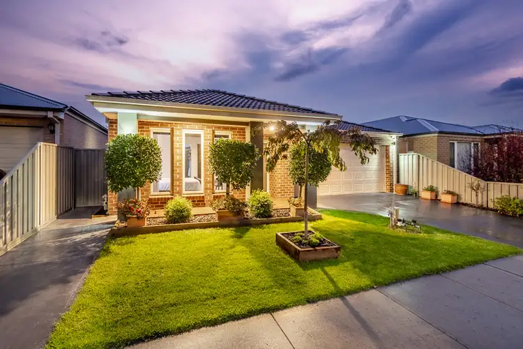 56 Mcewan Drive, Cranbourne East VIC 3977