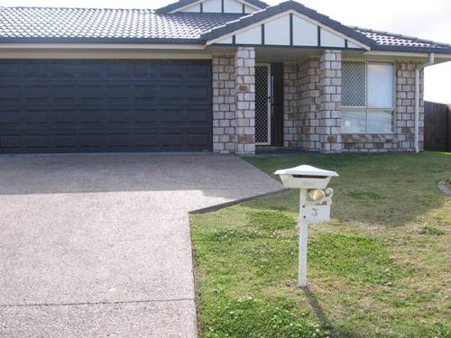 3 Lake Wivenhoe Court, Logan Reserve QLD 4133