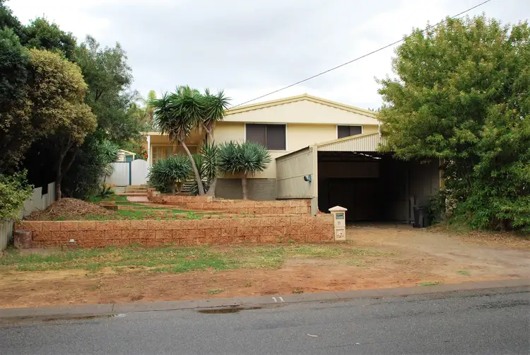 11 Dorothy Street, Geraldton WA 6530
