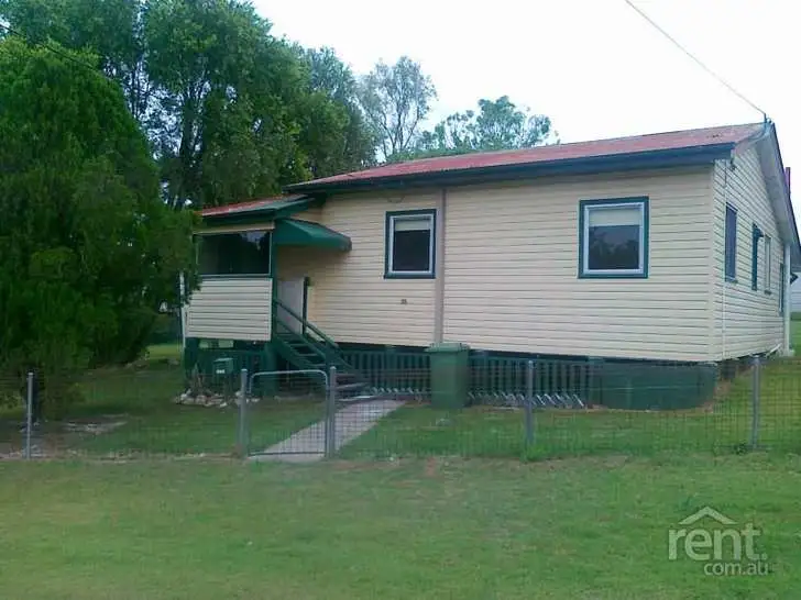 38 Hayes Street, Brassall QLD 4305