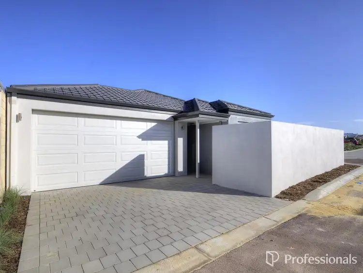 1/54 Mullins Way
