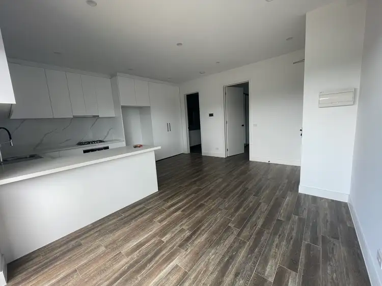 Fourth view of Homely apartment listing, 2/1027 Nepean Highway, Moorabbin VIC 3189