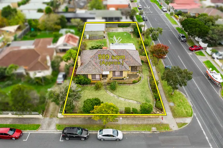 Second view of Homely house listing, 35 Woodbine Grove, Chelsea VIC 3196
