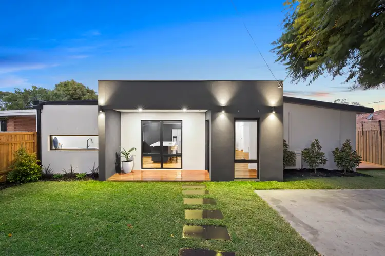 1/2 Coleman Court, Cheltenham VIC 3192