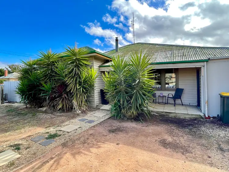 1 John Street, Horsham VIC 3400