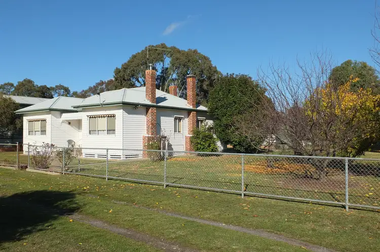 11 Thomson St, Lexton VIC 3352