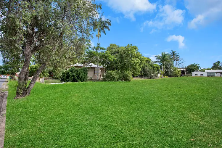 25 Perkins Street, North Mackay QLD 4740