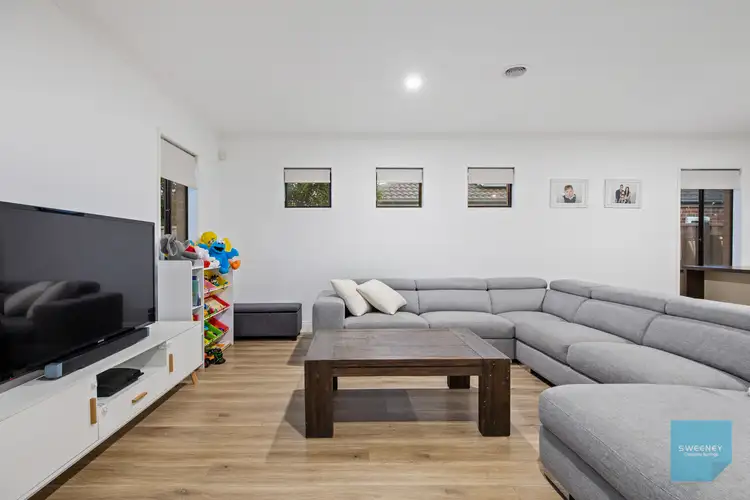 Sixth view of Homely house listing, 5 Cobaw Circuit, Caroline Springs VIC 3023
