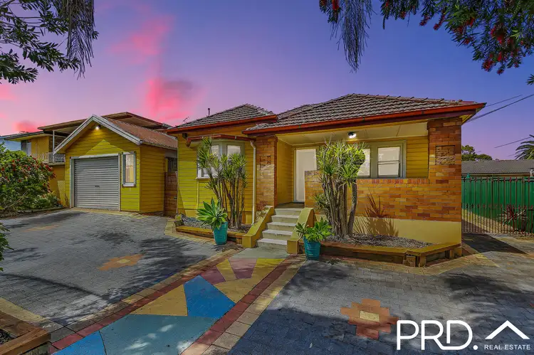 615 Henry Lawson Drive, East Hills NSW 2213