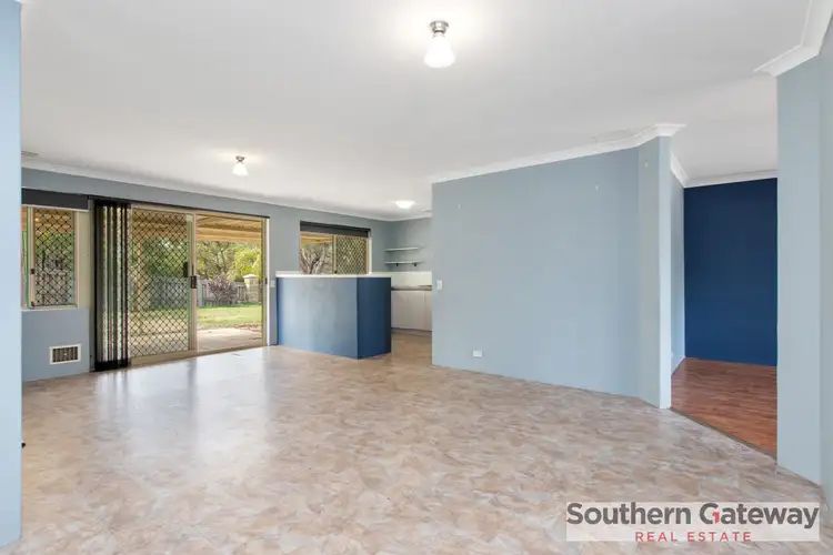 Seventh view of Homely house listing, 38 Judges Gardens, Leda WA 6170