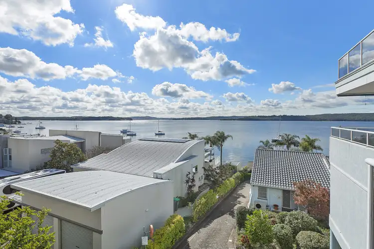 Main view of Homely unit listing, 4/21 Excelsior Parade, Carey Bay NSW 2283