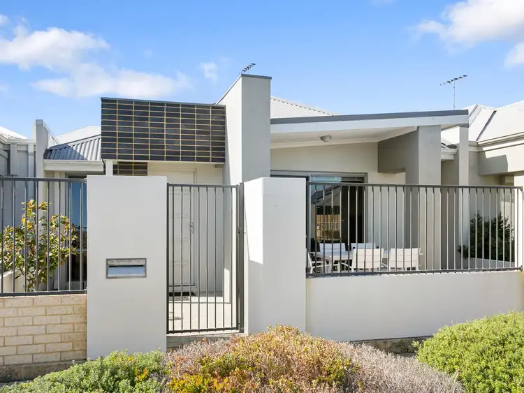 2/198 Hamilton Road, Spearwood WA 6163