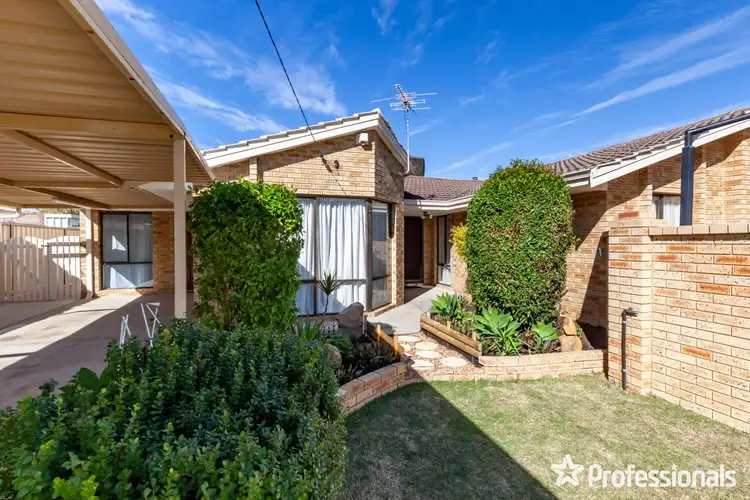 16 Strawberry Drive, Seville Grove WA 6112