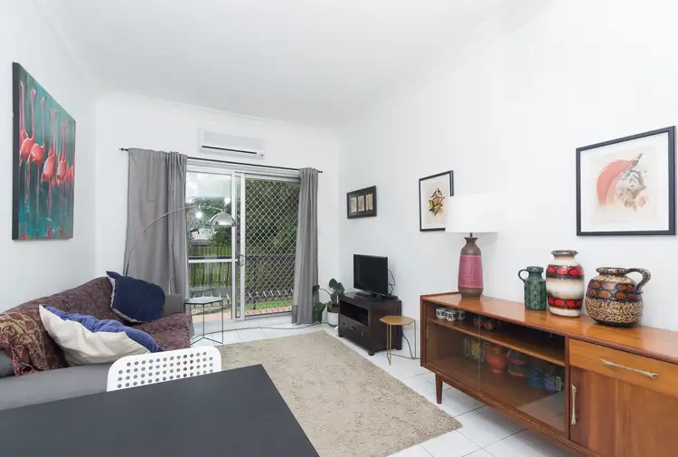 Third view of Homely unit listing, 2/43 Hunter Street, Greenslopes QLD 4120