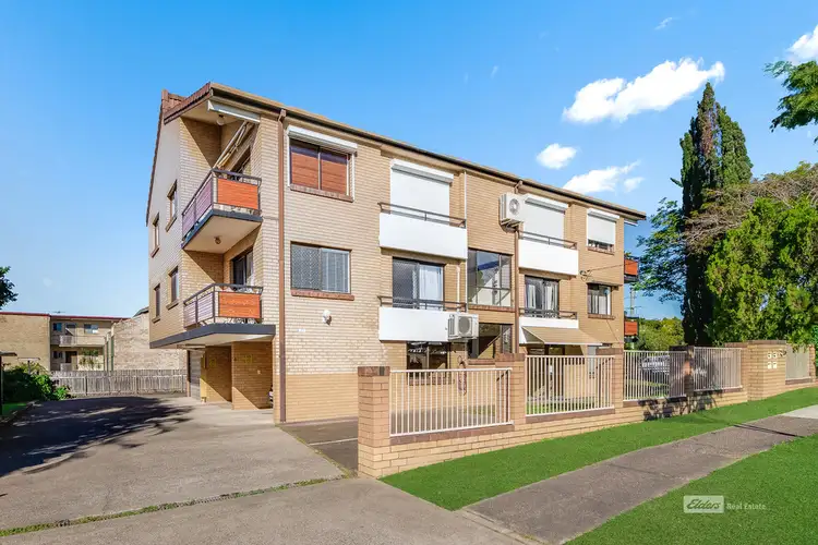 Main view of Homely unit listing, 2/99 Stafford Rd, Kedron QLD 4031