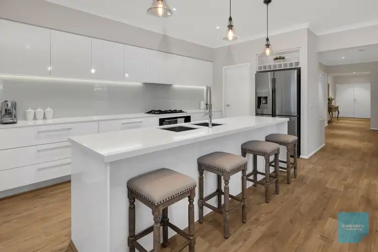 Second view of Homely house listing, 7 Carmine Circuit, Burnside VIC 3023