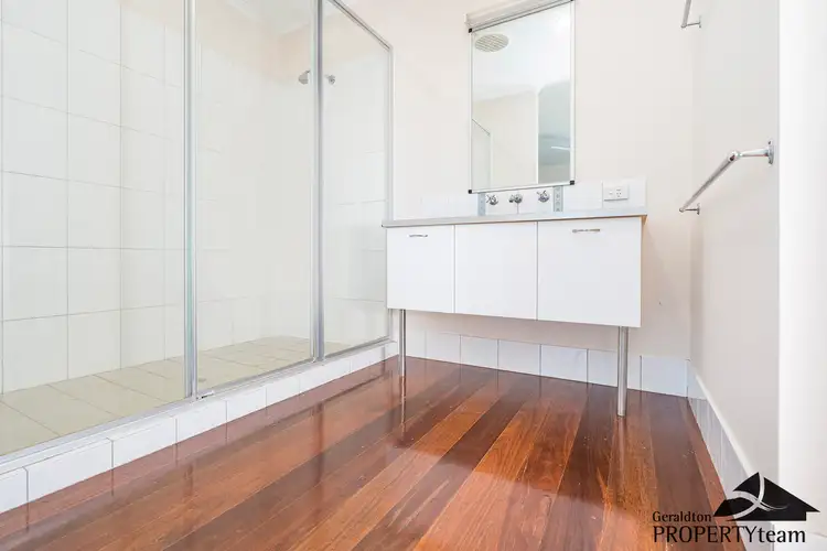 Sixth view of Homely house listing, 18 Glassford Vista, Glenfield WA 6532