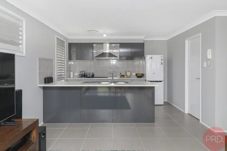 Sixth view of Homely house listing, 5A Frewin Avenue, Woodberry NSW 2322