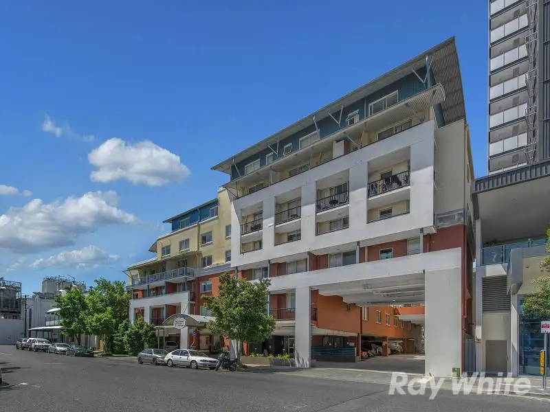 Main view of Homely unit listing, 207/46 Montague Road, South Brisbane QLD 4101