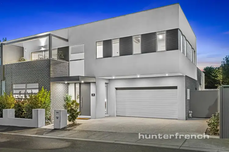 13 Abbotsford Lane, Caroline Springs VIC 3023