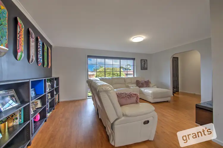Fourth view of Homely house listing, 2 Bowen Court, Berwick VIC 3806