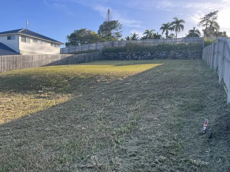 11 Bonney Street, Rural View QLD 4740