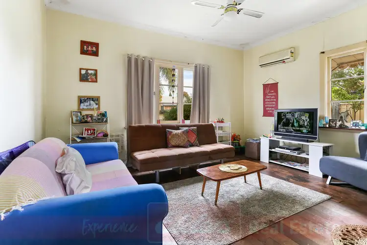 5 Lowe Street, Carey Park WA 6230