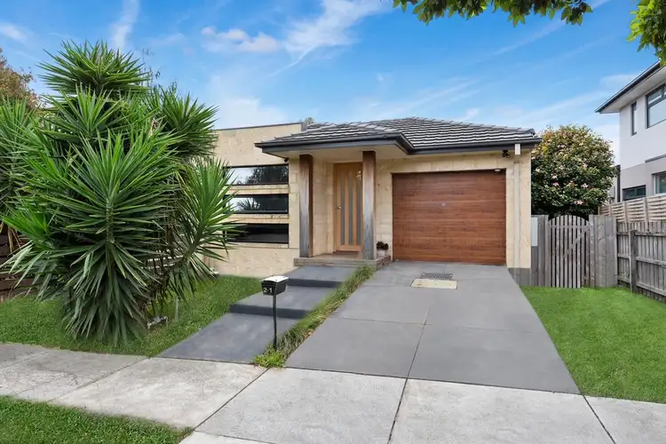 1-2/1 Moresby Avenue, Seaford VIC 3198